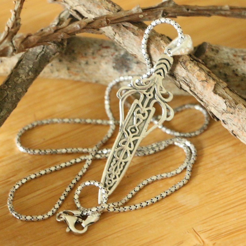 925 Sterling Silver Decorated Sword men’s necklace - Picture 6 of 8
